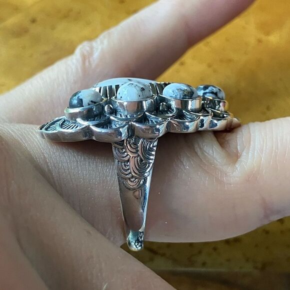 Genuine White Buffalo Sterling Silver Cocktail Ring Size 7 - Picture 3 of 9
